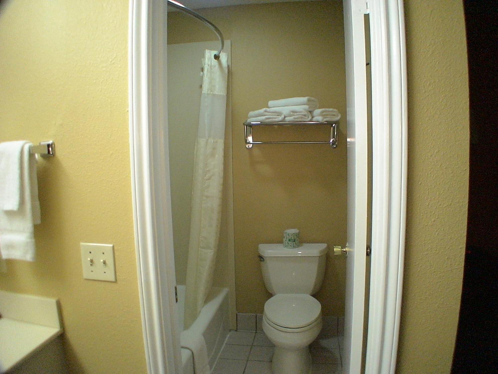 La Grange Executive Inn And Suites Екстериор снимка